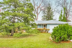 9009 Russell Ave S, Bloomington, MN 55431 - Photo 3