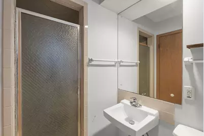 9009 Russell Avenue S, Bloomington, MN 55431 - Photo 17