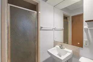 9009 Russell Ave S, Bloomington, MN 55431 - Photo 17