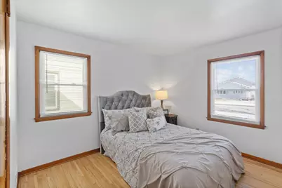 3747 Major Avenue N, Robbinsdale, MN 55422 - Photo 5