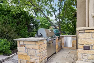 42 Kenwood Pkwy, Saint Paul, MN 55105 - Photo 47