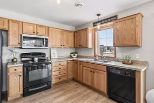 16369 Elm Creek Ln, Lakeville, MN 55044 - Photo 9