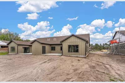 1060 Legend Lane, River Falls, WI 54022 - Photo 5