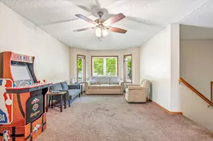 1077 26th Ave SE, Minneapolis, MN 55414 - Photo 9
