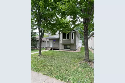 1077 26th Avenue SE, Minneapolis, MN 55414 - Photo 1