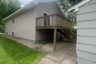 1077 26th Ave SE, Minneapolis, MN 55414 - Photo 3