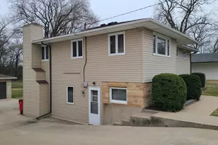 320 17th Ave NE, Rochester, MN 55906 - Photo 3