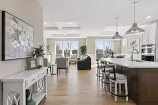 4742 Lawndale Ct N, Plymouth, MN 55446 - Photo 7