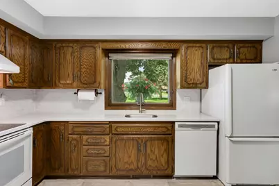 3719 Baillif Place, Bloomington, MN 55431 - Photo 7