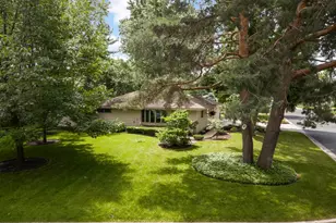 3719 Baillif Pl, Bloomington, MN 55431 - Photo 3