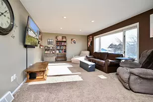 87 Chapel Dr, Altura, MN 55910 - Photo 5