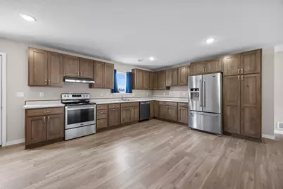 409 N Russell Street, Grantsburg, WI 54840 - Photo 9