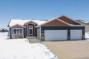 3825 16th St S, Moorhead, MN 56560 - Photo 3