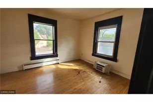 1052 Ross Ave, Saint Paul, MN 55106 - Photo 3