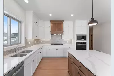 17779 Ellsworth Drive, Lakeville, MN 55044 - Photo 3