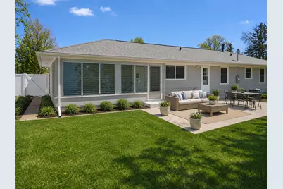 9230 Portland Avenue S, Bloomington, MN 55420 - Photo 5