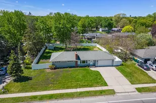 9230 Portland Ave S, Bloomington, MN 55420 - Photo 3