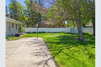 9230 Portland Avenue S, Bloomington, MN 55420 - Photo 9