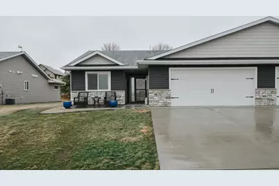 306 11th Street N, Goodhue, MN 55027 - Photo 1