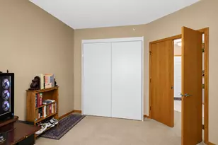5985 Rowland Rd, Minnetonka, MN 55343 - Photo 19