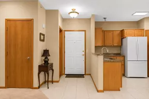 5985 Rowland Rd, Minnetonka, MN 55343 - Photo 3