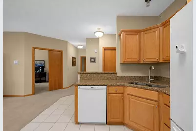 5985 Rowland Road #302, Minnetonka, MN 55343 - Photo 5