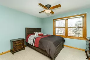 2827 Oakview Dr NE, Rochester, MN 55906 - Photo 27