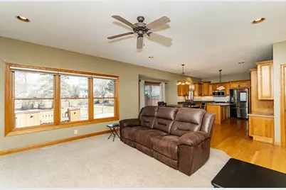2827 Oakview Drive NE, Rochester, MN 55906 - Photo 11