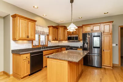 2827 Oakview Drive NE, Rochester, MN 55906 - Photo 13