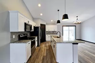 641 Third St E, Gaylord, MN 55334 - Photo 3