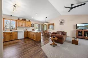 1274 Sunburst Way SE, Hutchinson, MN 55350 - Photo 7