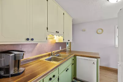 8206 Aldrich Avenue S, Bloomington, MN 55420 - Photo 5