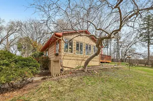 2639 Cedar Crest Rd E, Minnetonka, MN 55305 - Photo 45