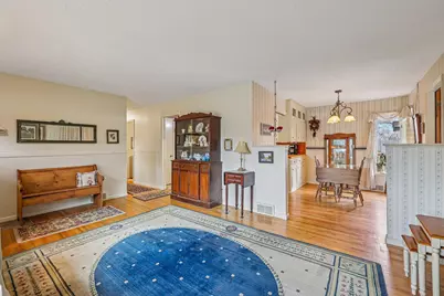 2639 Cedar Crest Road E, Minnetonka, MN 55305 - Photo 7