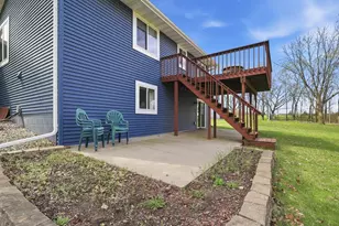 1917 Heritage Dr, Shakopee, MN 55379 - Photo 23