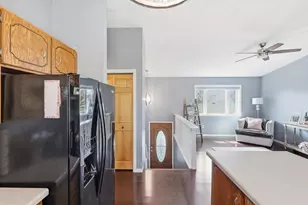 1917 Heritage Dr, Shakopee, MN 55379 - Photo 3