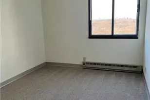 1181 Edgcumbe Rd, Saint Paul, MN 55105 - Photo 9