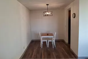 1181 Edgcumbe Rd, Saint Paul, MN 55105 - Photo 5