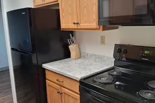 1181 Edgcumbe Rd, Saint Paul, MN 55105 - Photo 7