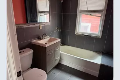 1322 Fremont Avenue N, Minneapolis, MN 55411 - Photo 15