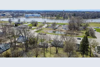177 4th Avenue NW, Hutchinson, MN 55350 - Photo 3