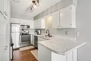 15865 Griffon Path, Apple Valley, MN 55124 - Photo 3