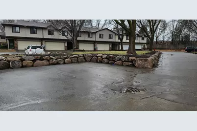 8781 Maplebrook Parkway N, Brooklyn Park, MN 55445 - Photo 3