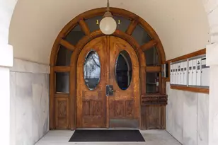 11 Summit Ct, Saint Paul, MN 55102 - Photo 5