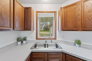 2136 49th Way E, Inver Grove Heights, MN 55077 - Photo 11