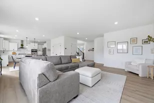 748 Longmeadow Ln, Waconia, MN 55387 - Photo 11