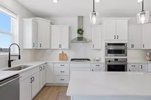 748 Longmeadow Ln, Waconia, MN 55387 - Photo 5