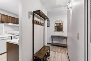 10531 Cedar Lake Rd, Minnetonka, MN 55305 - Photo 5