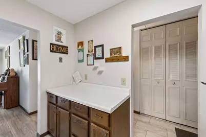 10531 Cedar Lake Road #212, Minnetonka, MN 55305 - Photo 5