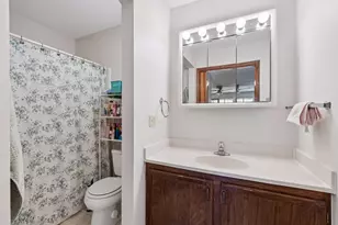 10531 Cedar Lake Rd, Minnetonka, MN 55305 - Photo 11
